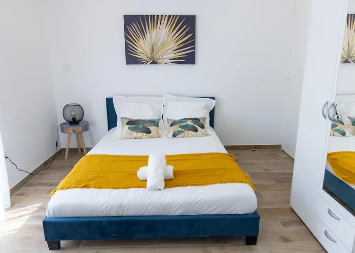 Elegant Climatise 'alma 2' - Coeur De - Wifi Fibre - Netflix