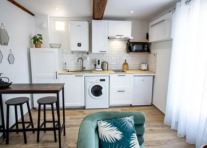 Elegant Climatise 'alma 2' - Coeur De - Wifi Fibre - Netflix Appartement